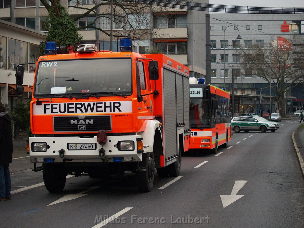 Gasaustritt Koeln Mitte Hahnenstr    P025.JPG